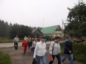 Дружно мы отправились в путь...