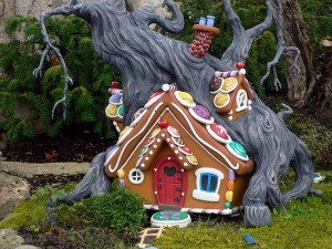 2925